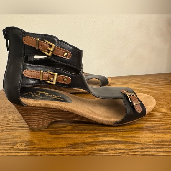 AEROSOLES Black and Brown Wedge Sandals Size 8.5 - Picture 8 of 16